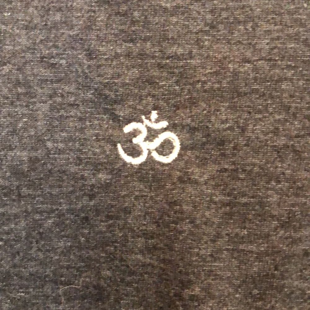 Om 🕉️🧘🏽‍♀️☮️Muscle T